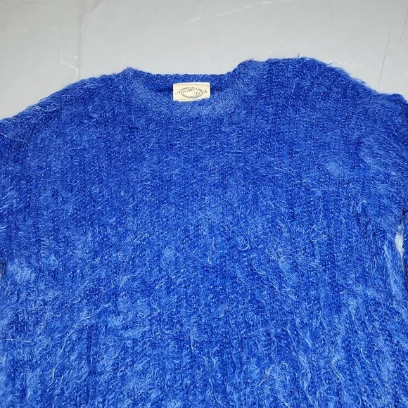 Another Look Sweater - Picture 4 of 10